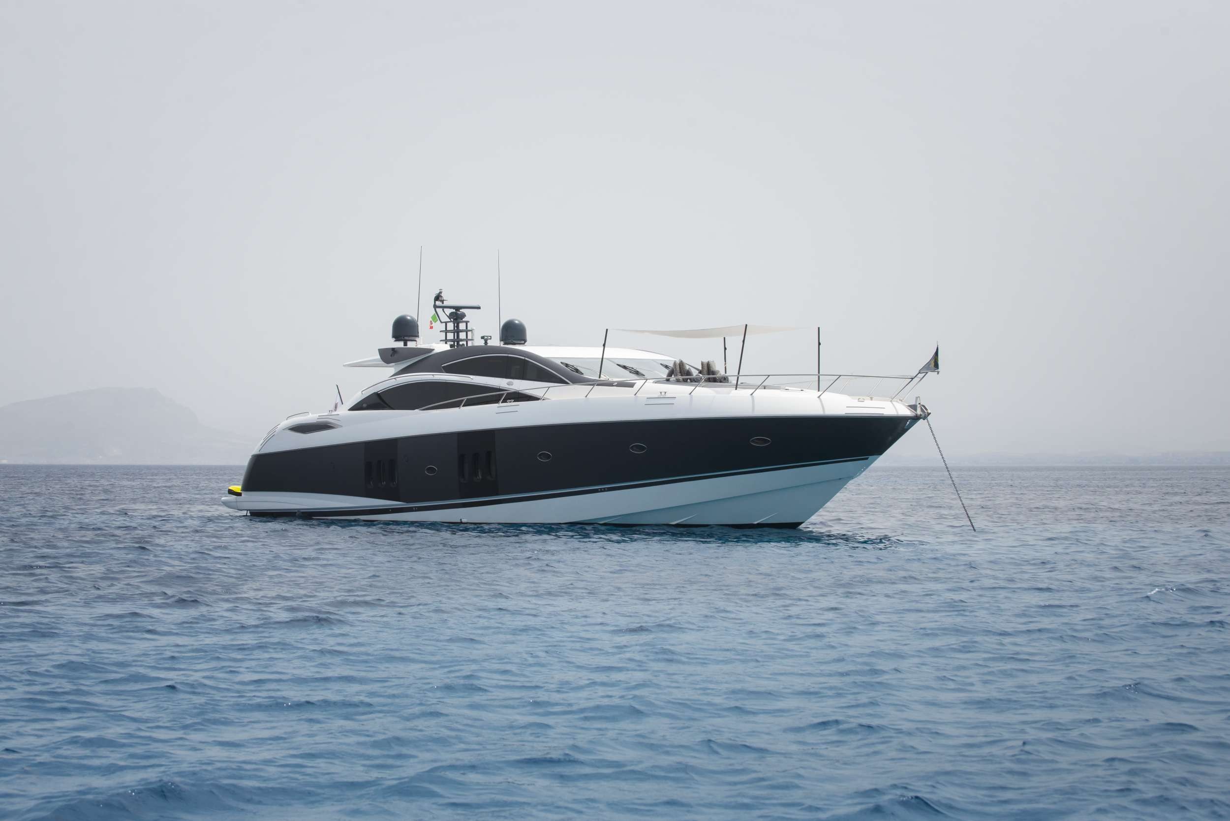 yacht-365813