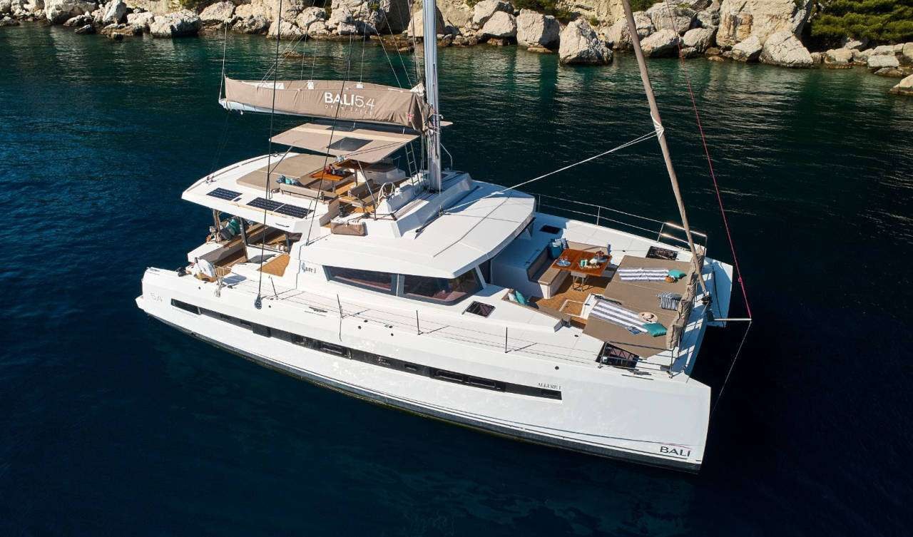 yacht-367924