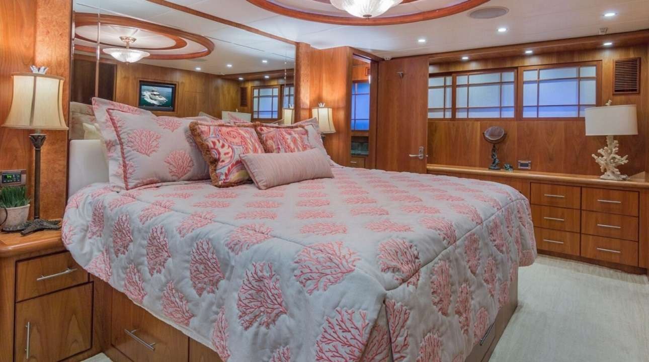 yacht-424656