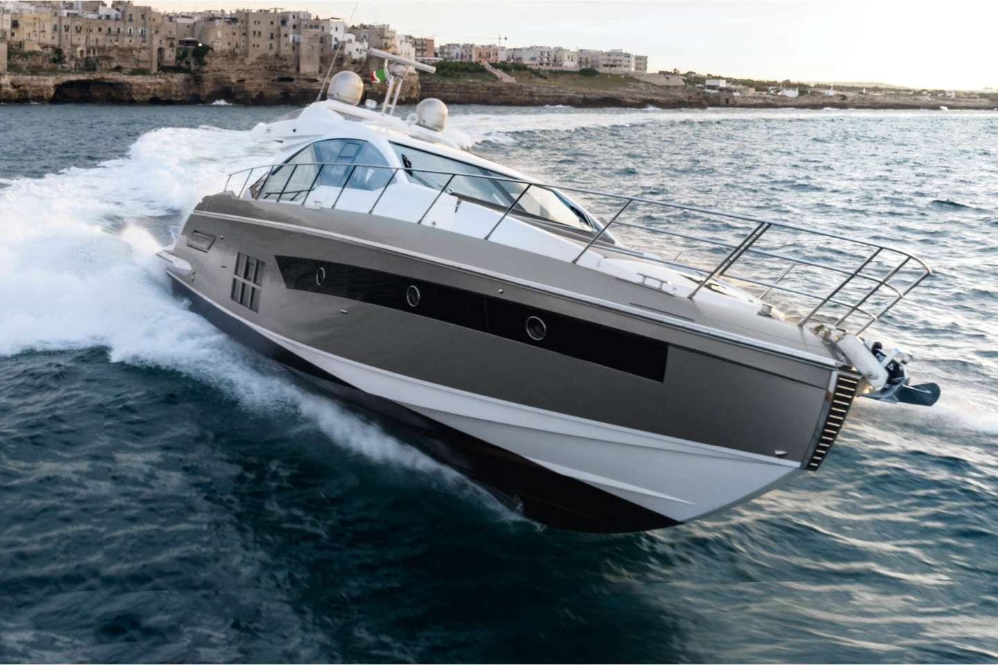 yacht-109659