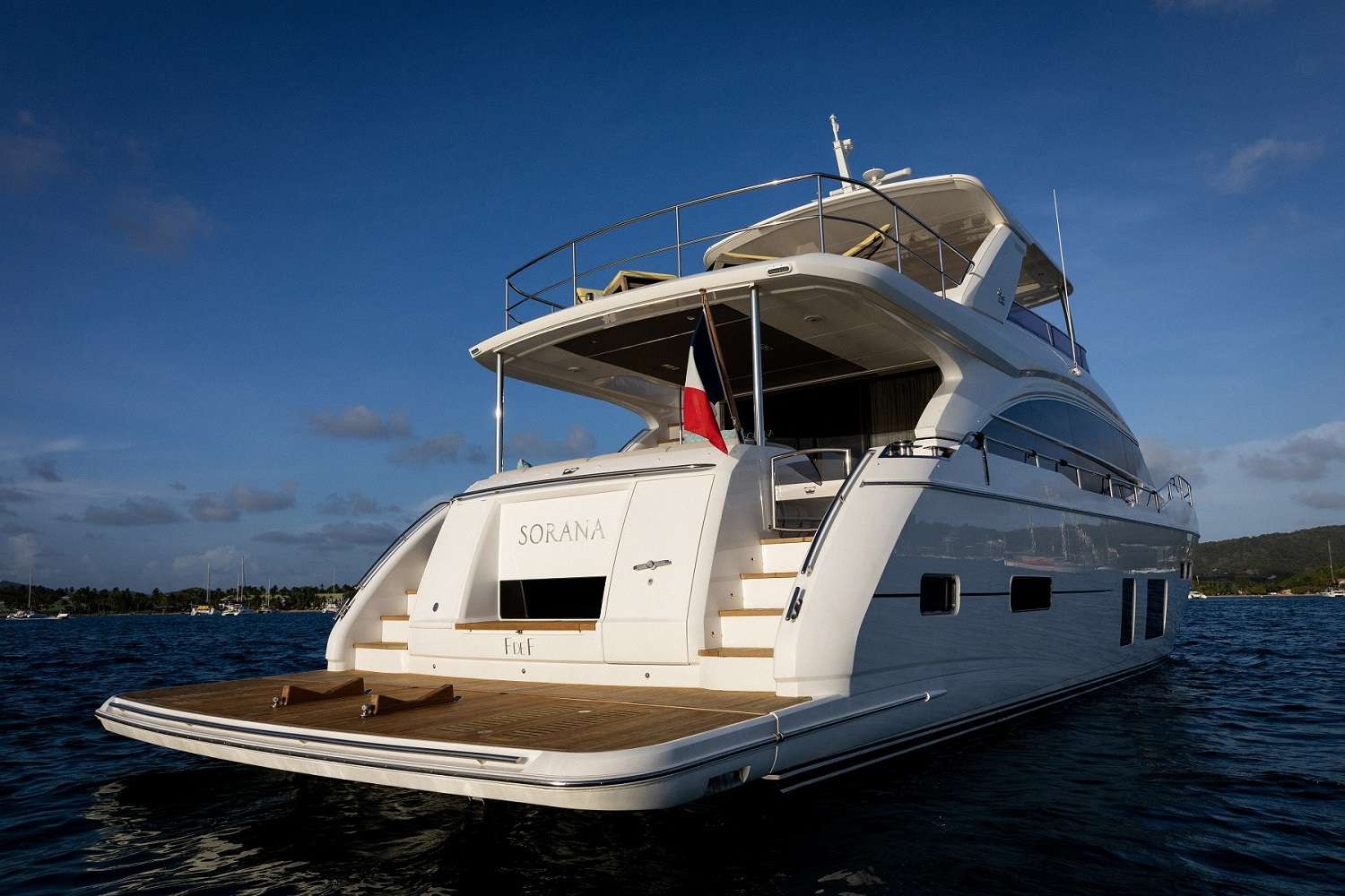 yacht-136265