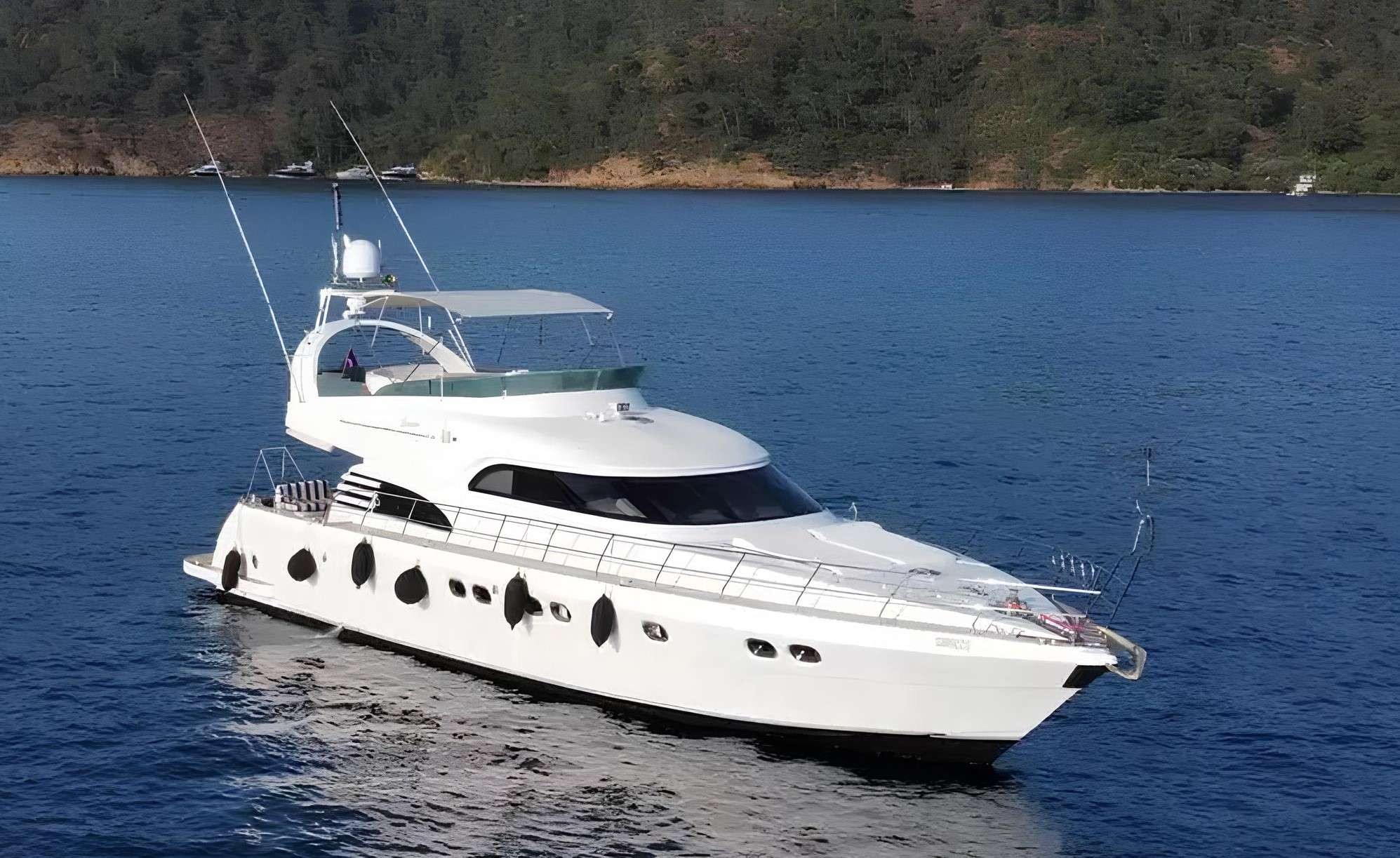 yacht-157838